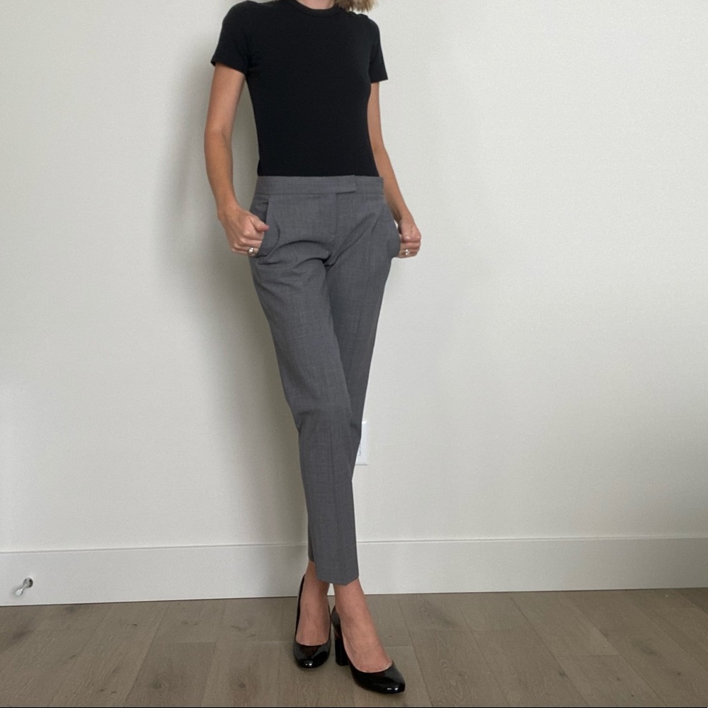 Theory tapered cropped grey suit pants. Size 0